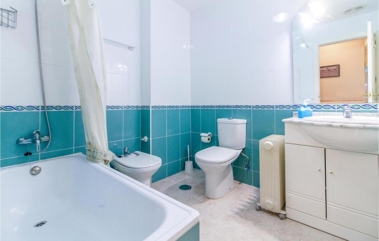 Awesome Apartment In Santa Pola With Kitchenette Eksteriør bilde